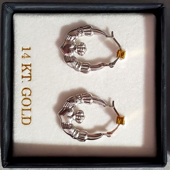 14K White Gold Earrings - Picture 4 of 9